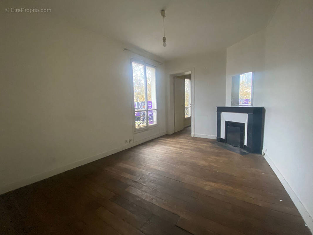 Appartement à PARIS-20E