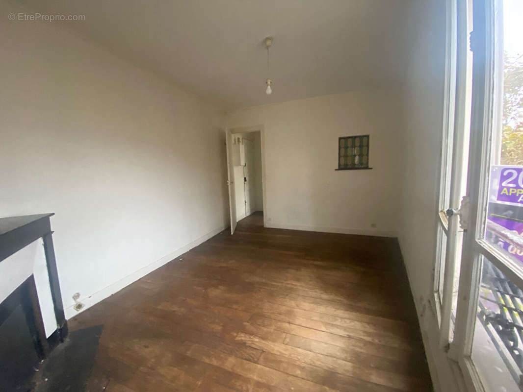 Appartement à PARIS-20E