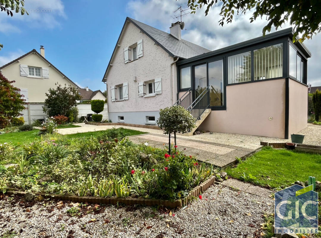 Maison à BARON-SUR-ODON