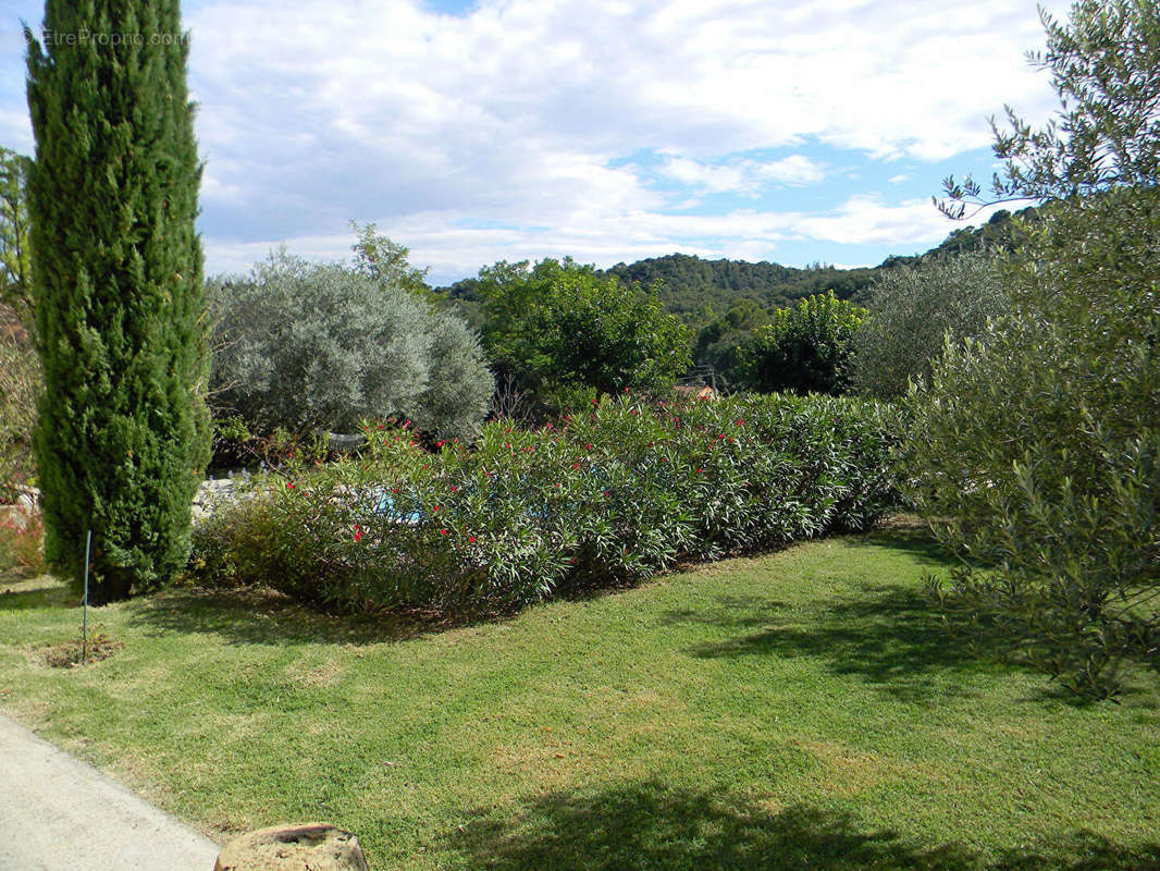 Maison à MONTELIMAR