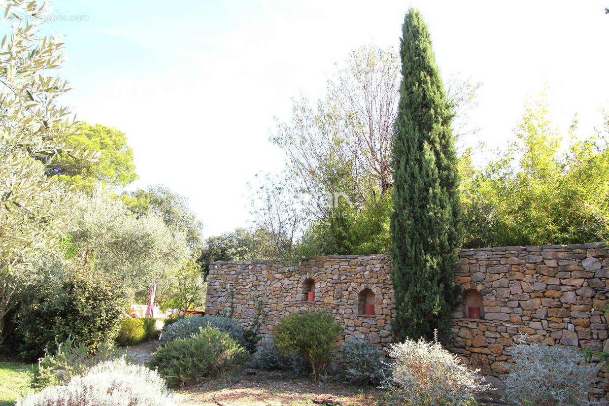 Maison à LORGUES