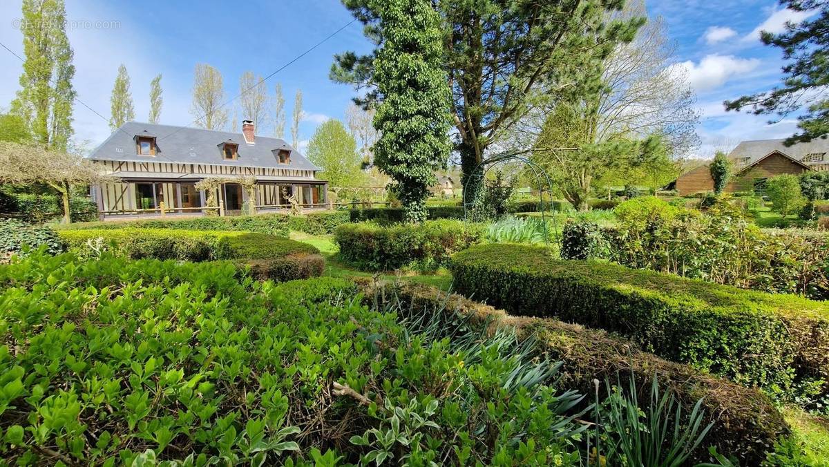 Maison à LIEUREY