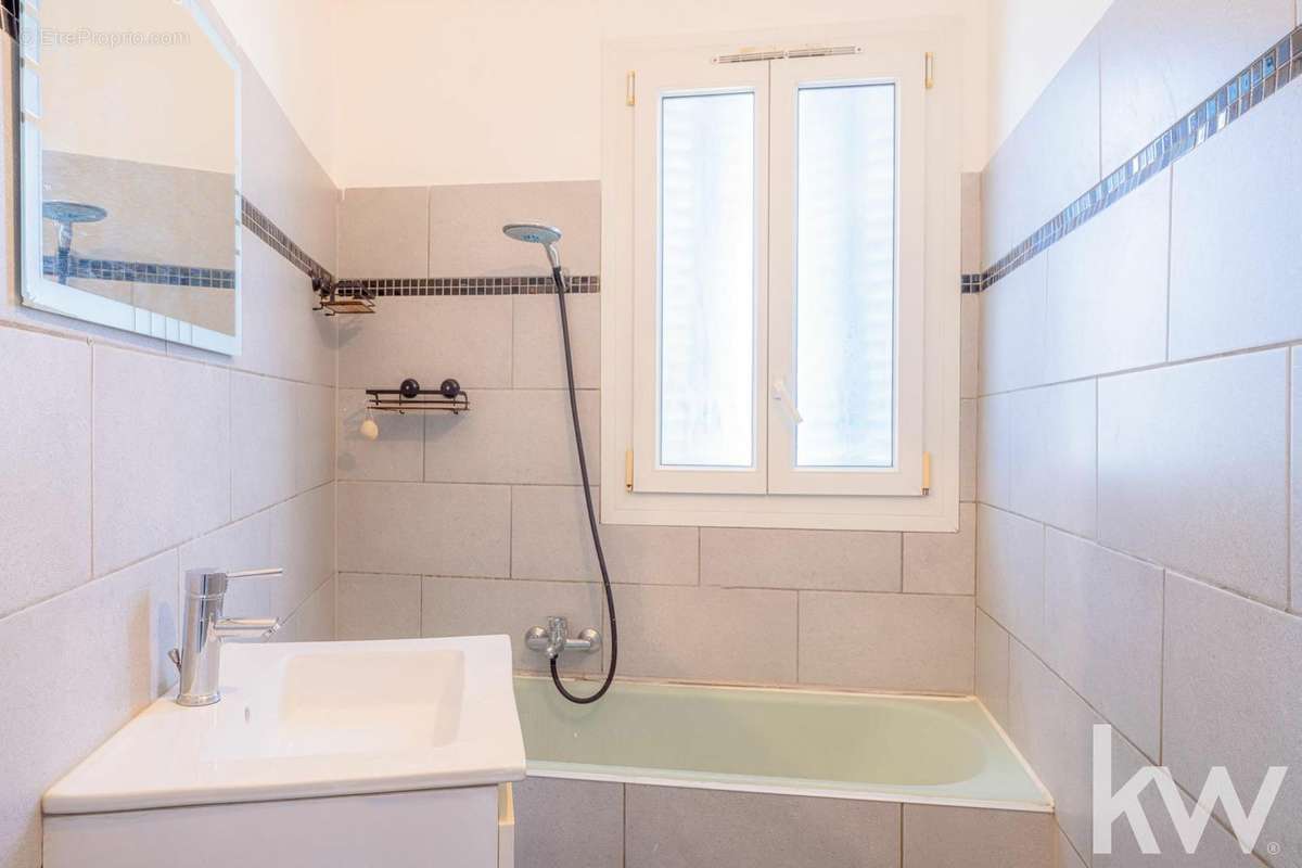 Appartement à MARSEILLE-14E