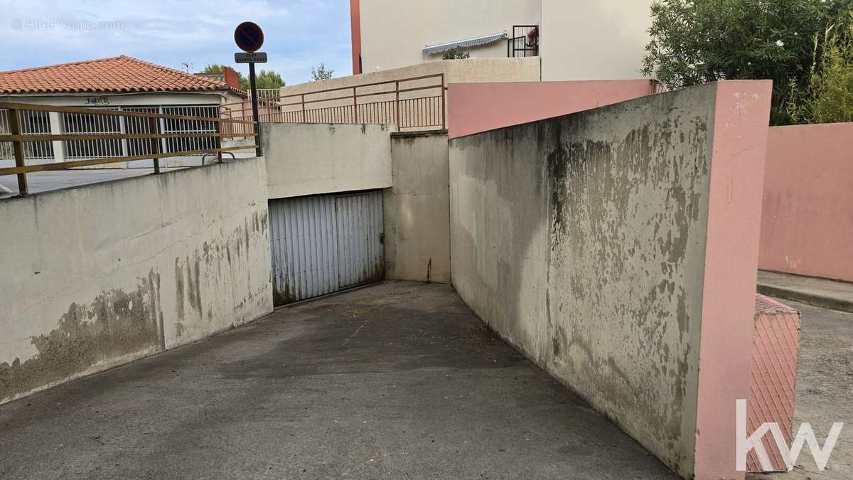 Parking à PERPIGNAN