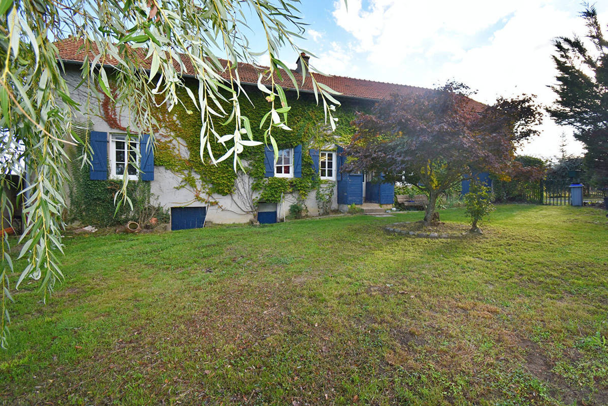 Maison à LE DONJON