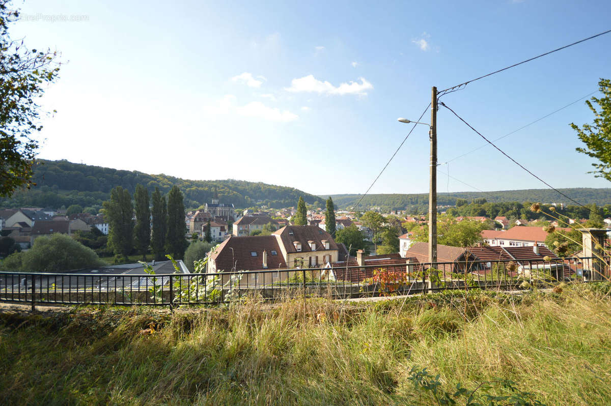 Maison à PONT-DE-ROIDE