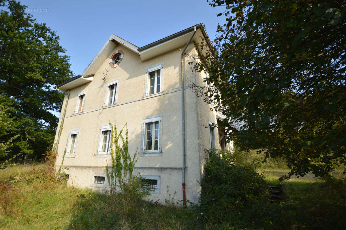 Maison à PONT-DE-ROIDE