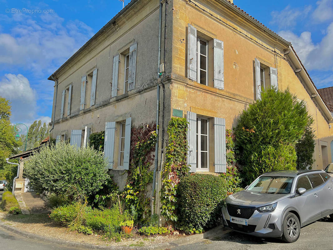 Maison à GENSAC