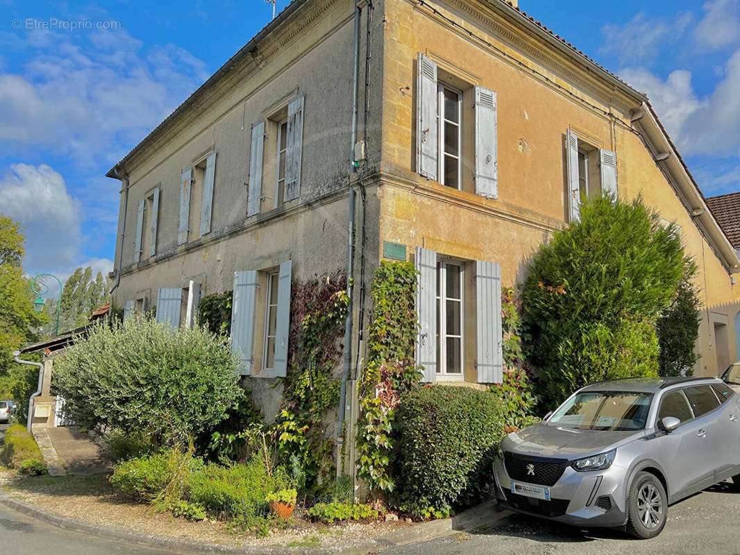 Maison à GENSAC