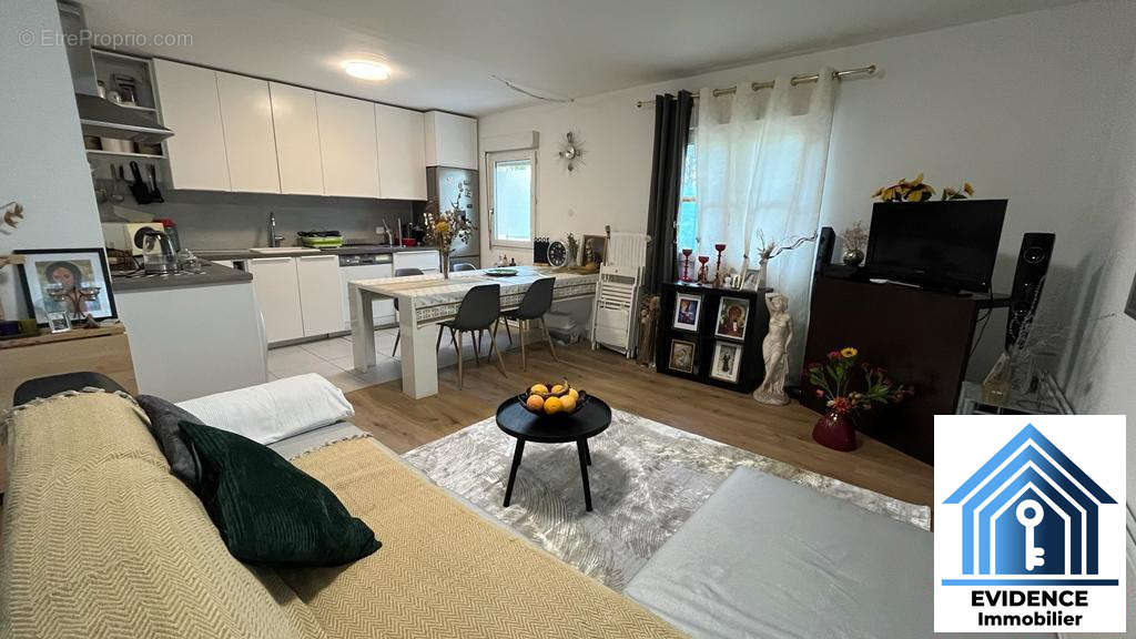 Appartement à TORCY