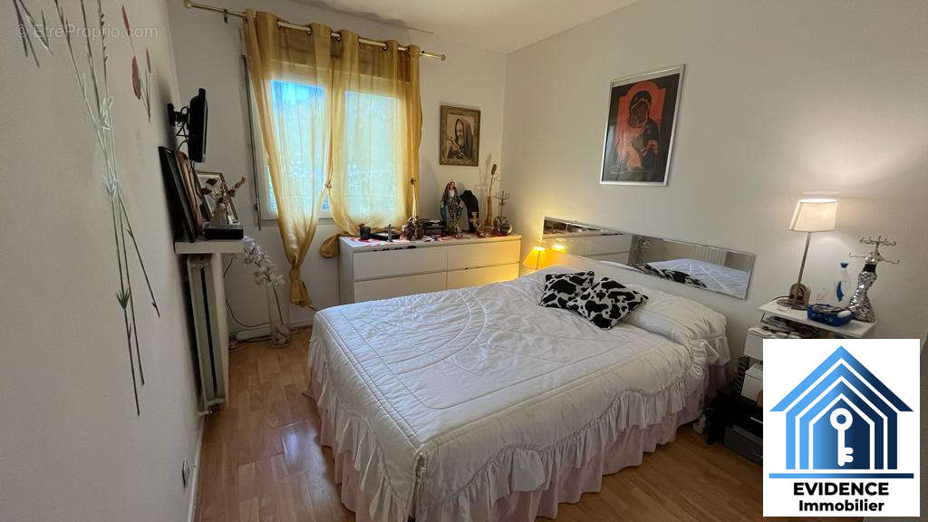 Appartement à TORCY