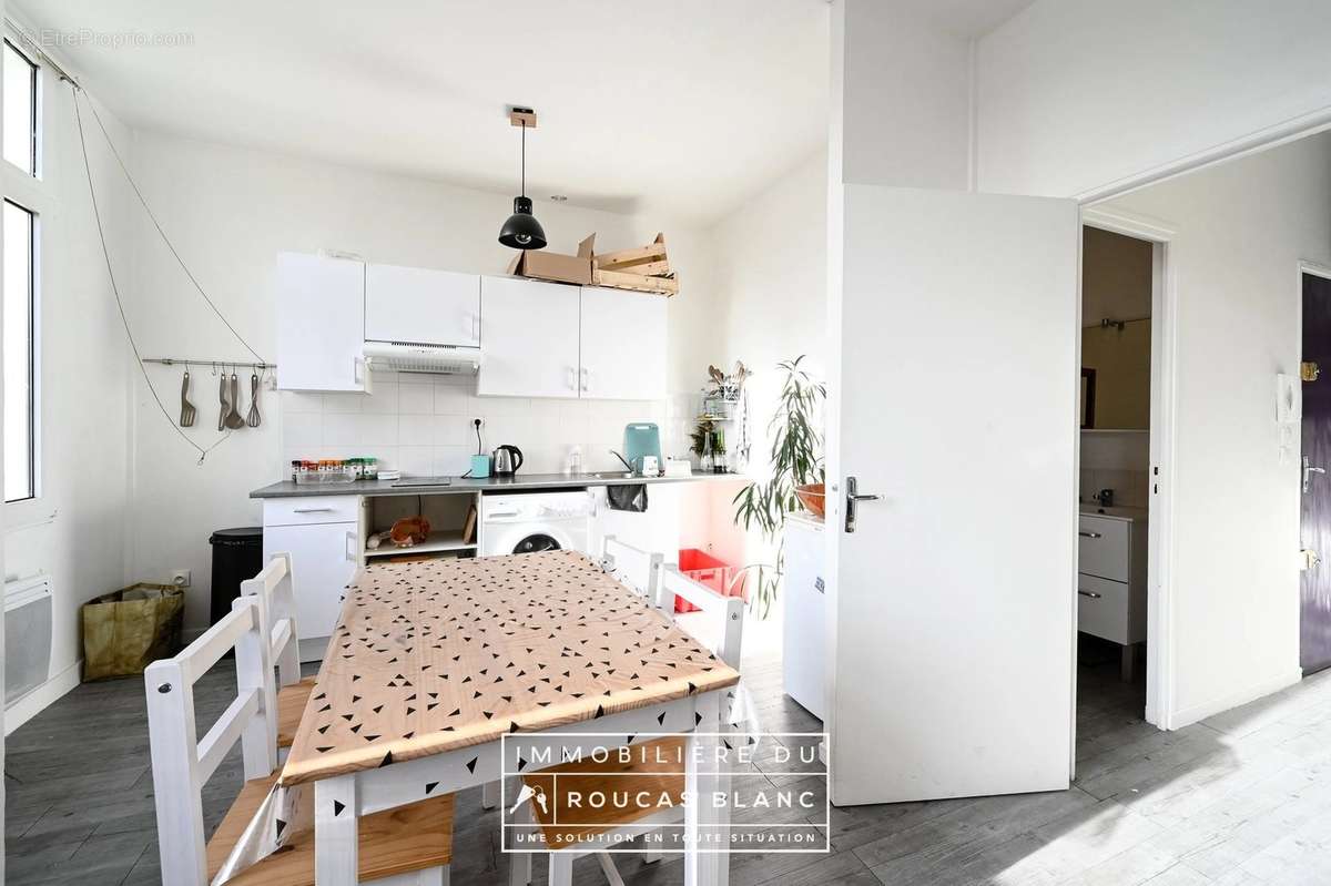 Appartement à MARSEILLE-5E