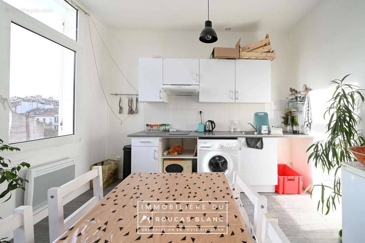 Appartement à MARSEILLE-5E