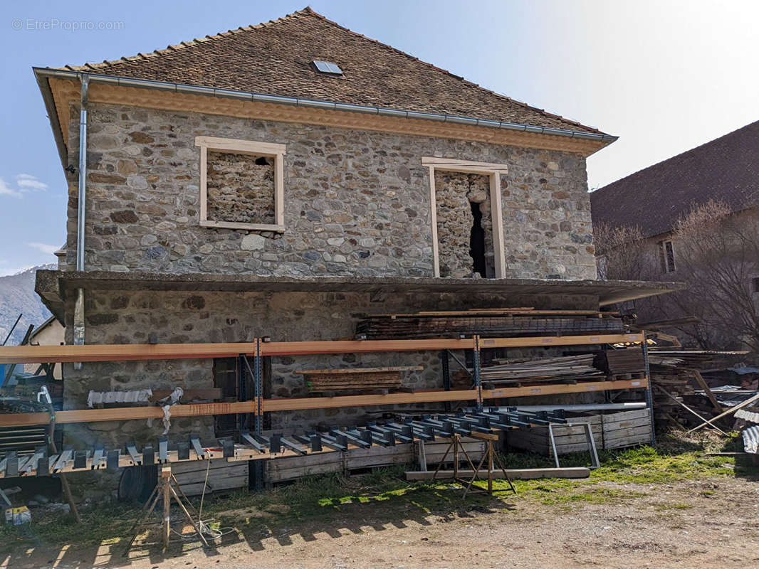 Autre à POLIGNY