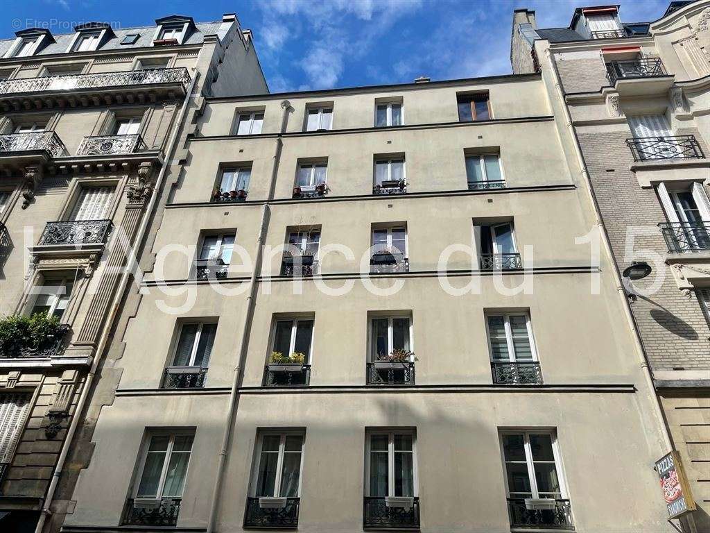 Appartement à PARIS-7E