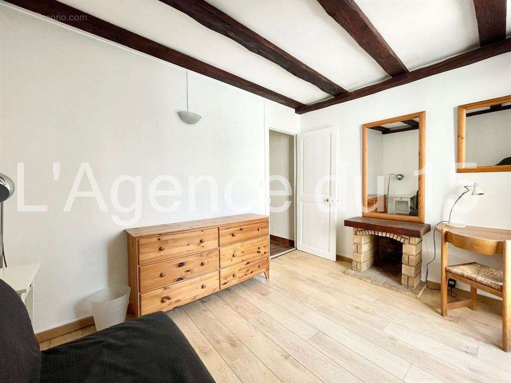 Appartement à PARIS-7E