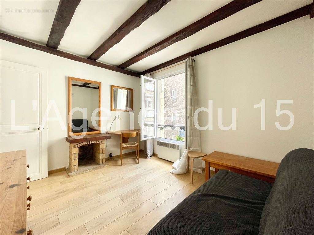 Appartement à PARIS-7E