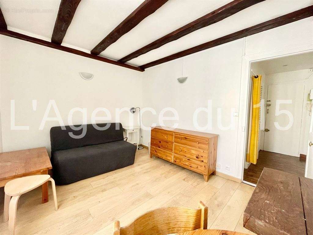 Appartement à PARIS-7E