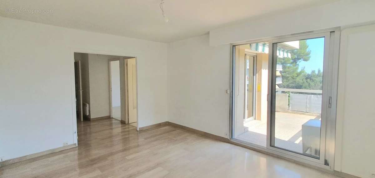 Appartement à VENCE