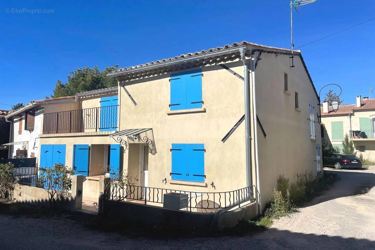 Maison à LE PUY-SAINTE-REPARADE