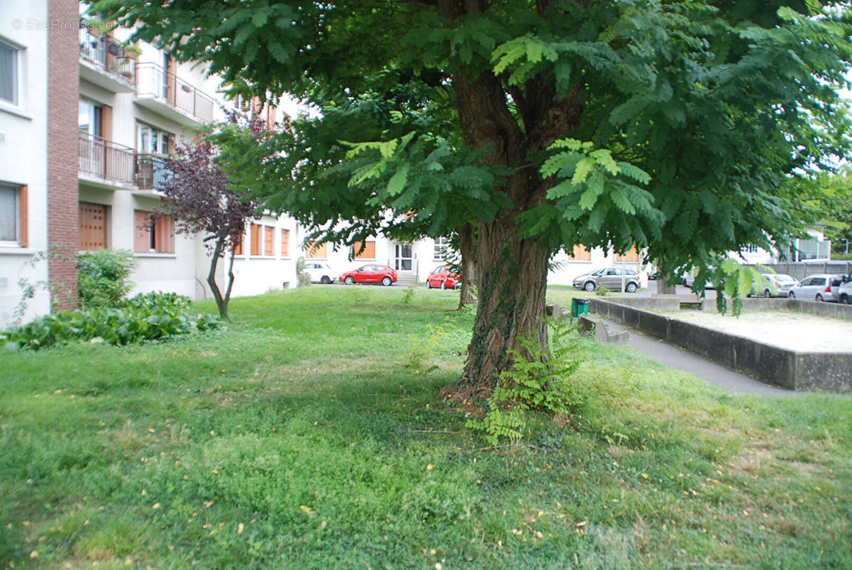 Appartement à BONDY