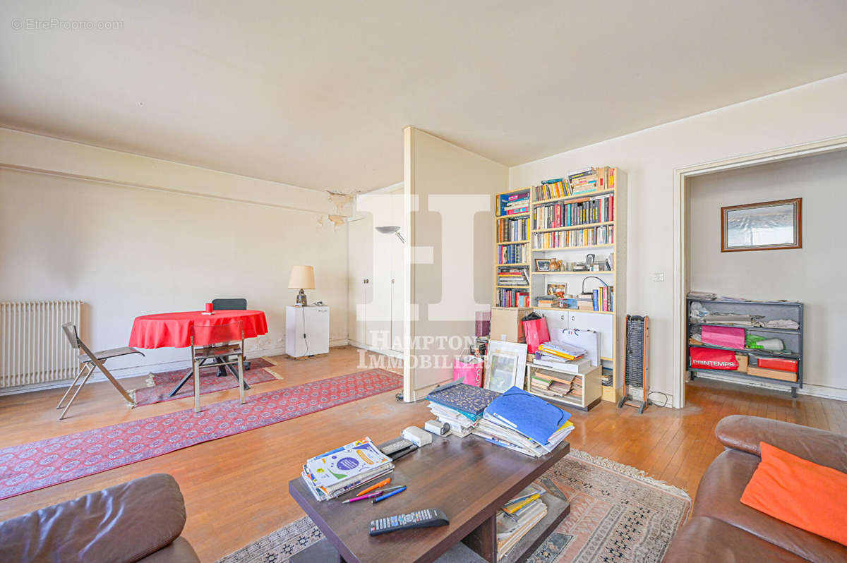 Appartement à PARIS-19E