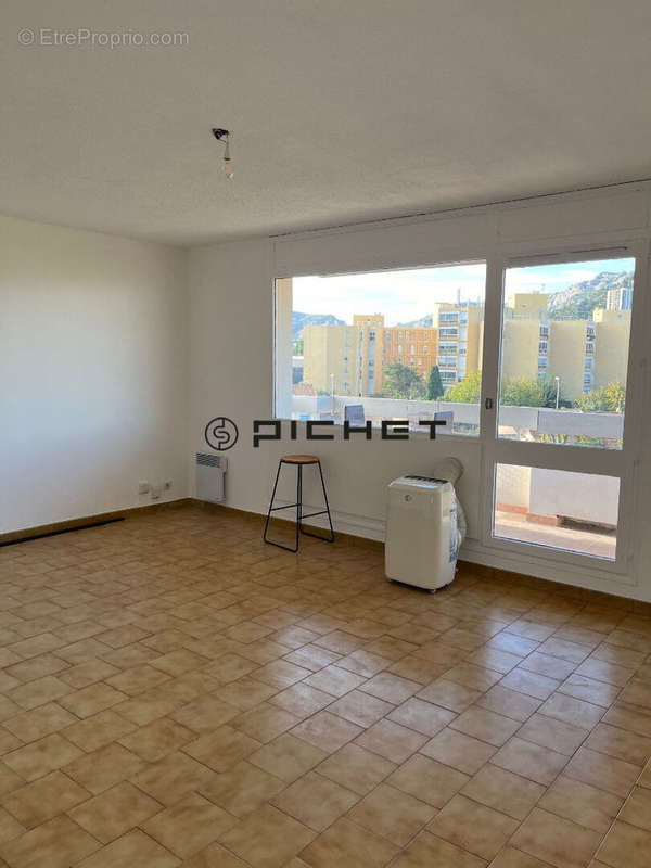 Appartement à MARSEILLE-8E