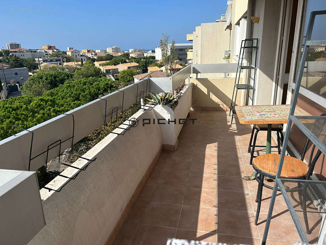 Appartement à MARSEILLE-8E