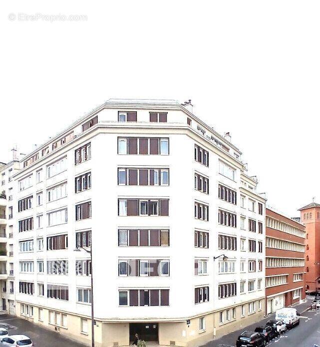 Appartement à PARIS-14E