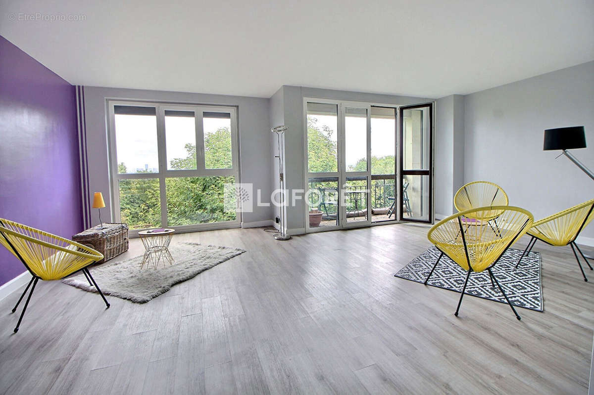 Appartement à SURESNES