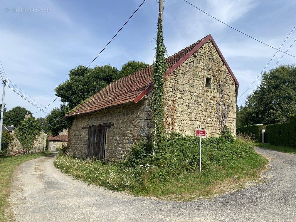 Maison à PEYRAT-LE-CHATEAU