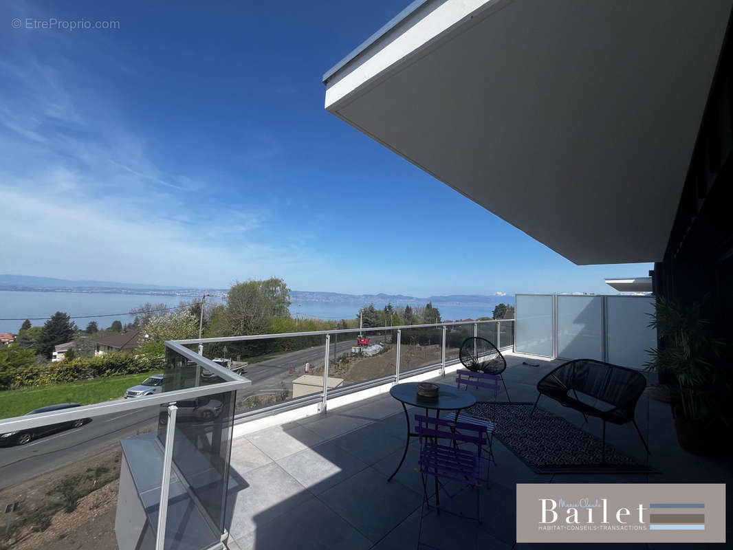 Appartement à EVIAN-LES-BAINS