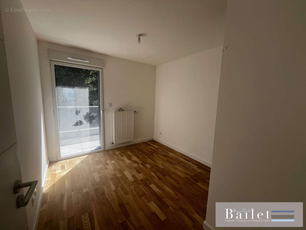 Appartement à EVIAN-LES-BAINS