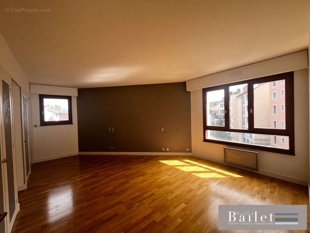 Appartement à THONON-LES-BAINS