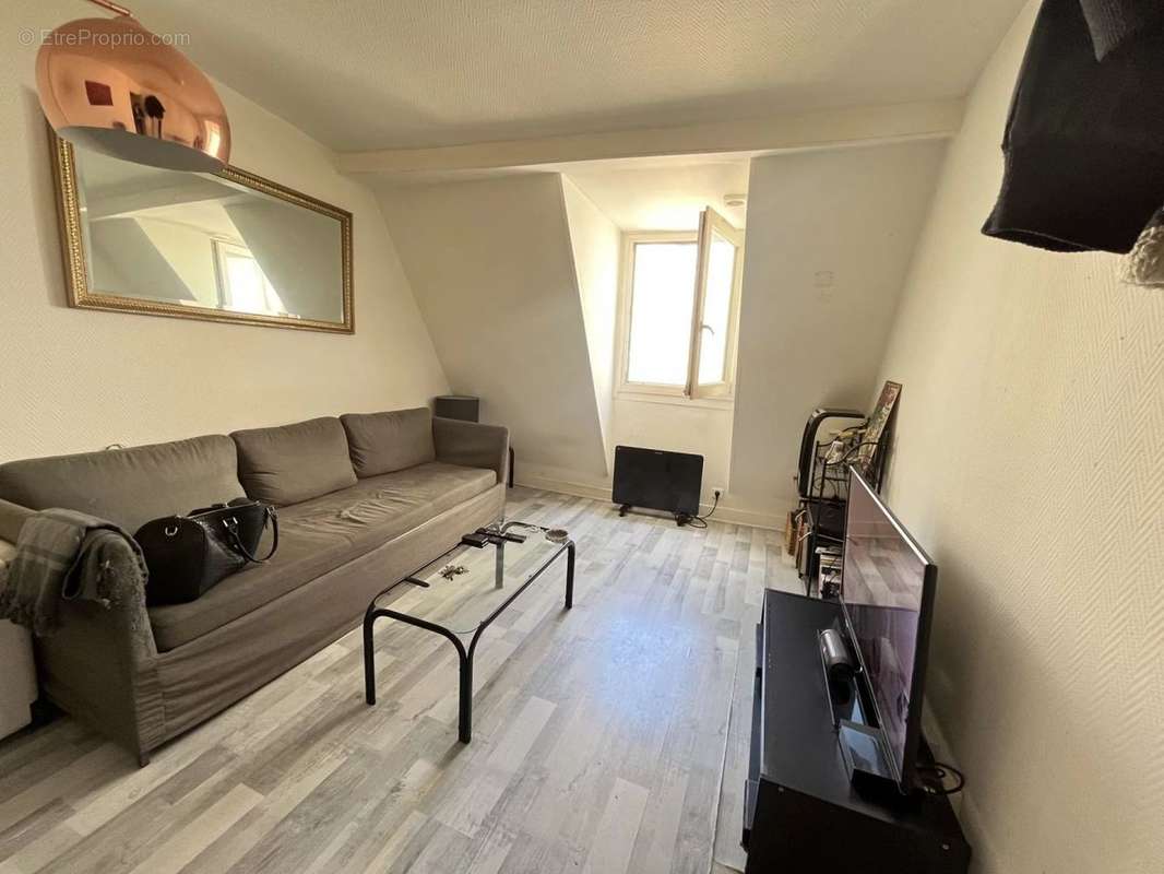 Appartement à PARIS-9E