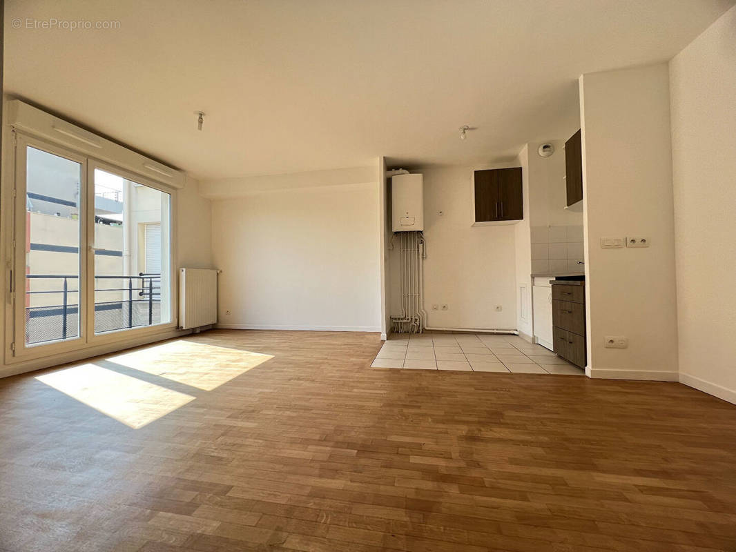 Appartement à GENNEVILLIERS