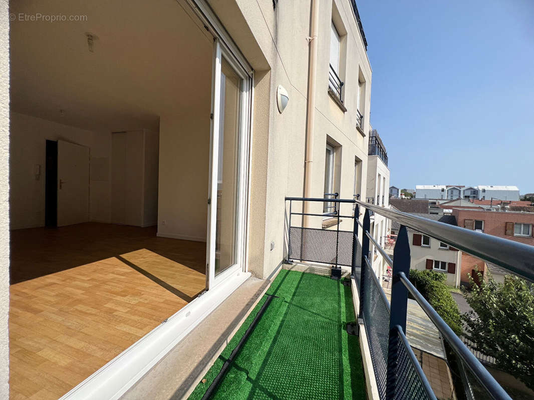 Appartement à GENNEVILLIERS