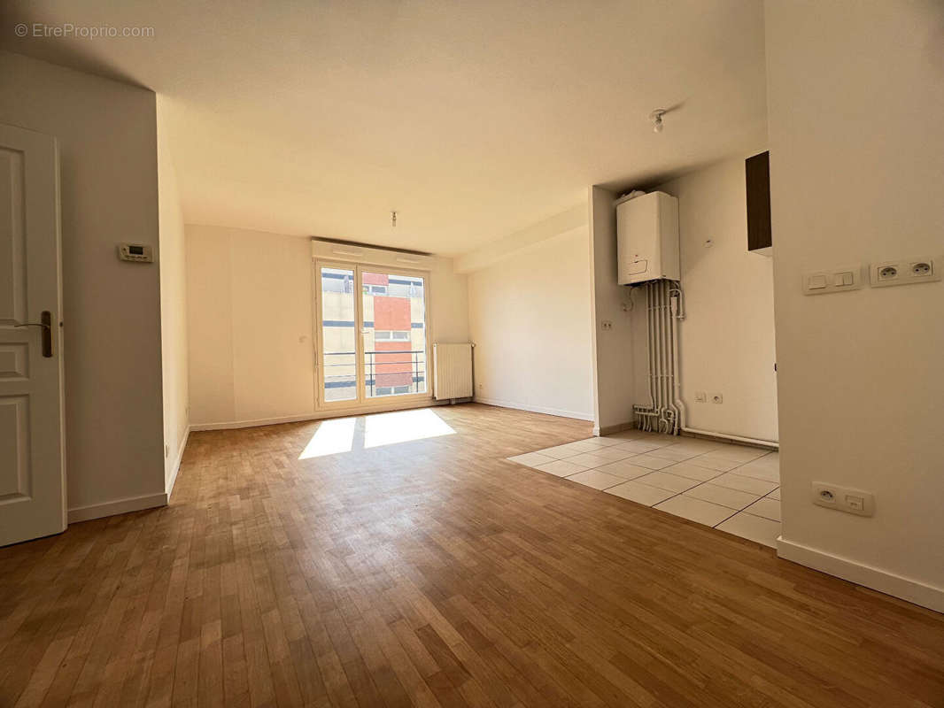 Appartement à GENNEVILLIERS