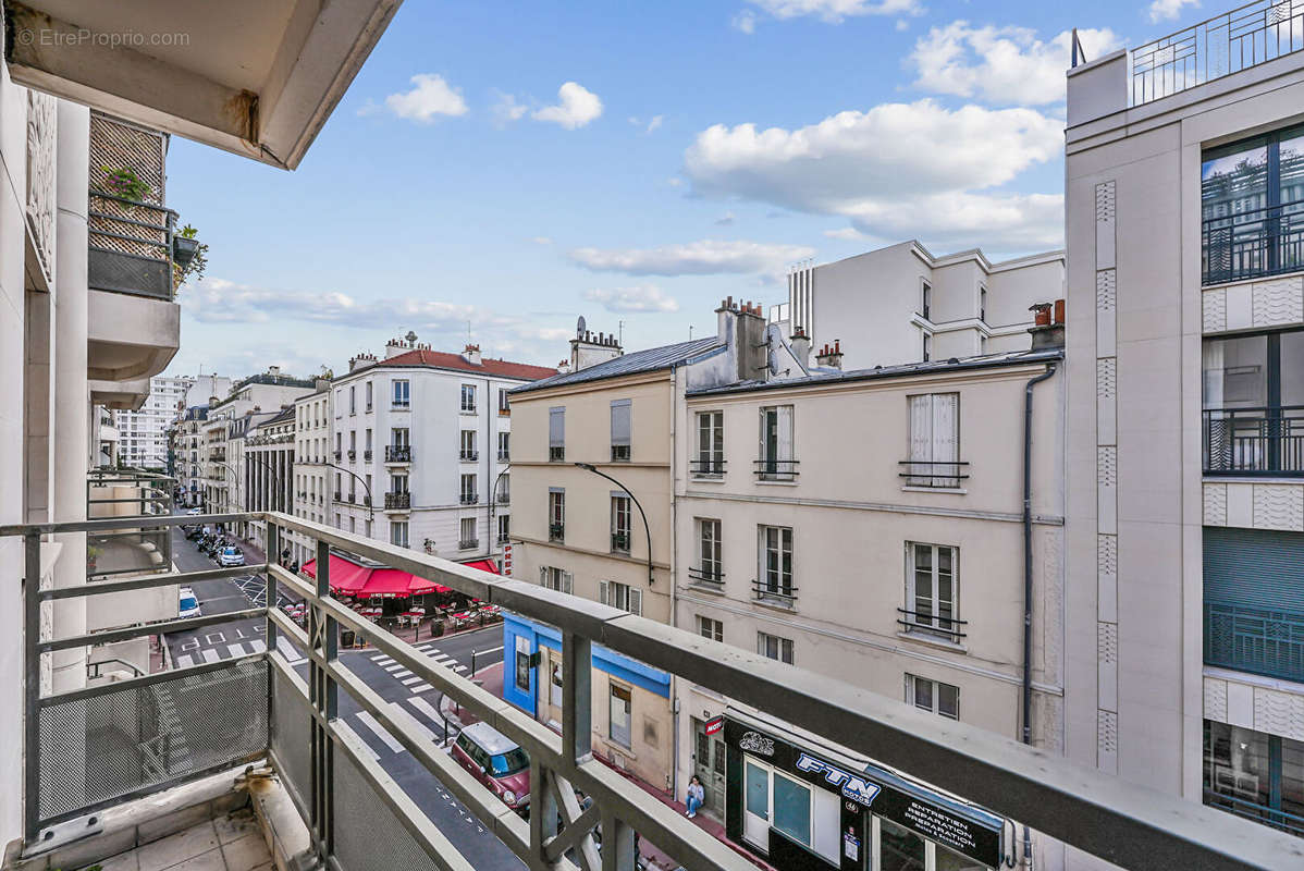 Appartement à LEVALLOIS-PERRET