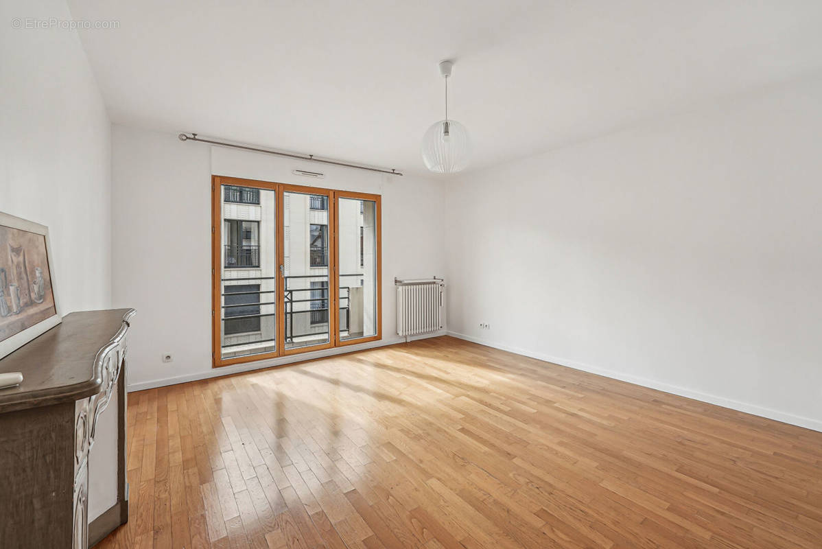 Appartement à LEVALLOIS-PERRET