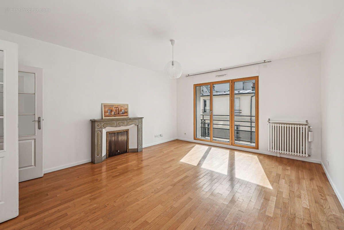 Appartement à LEVALLOIS-PERRET