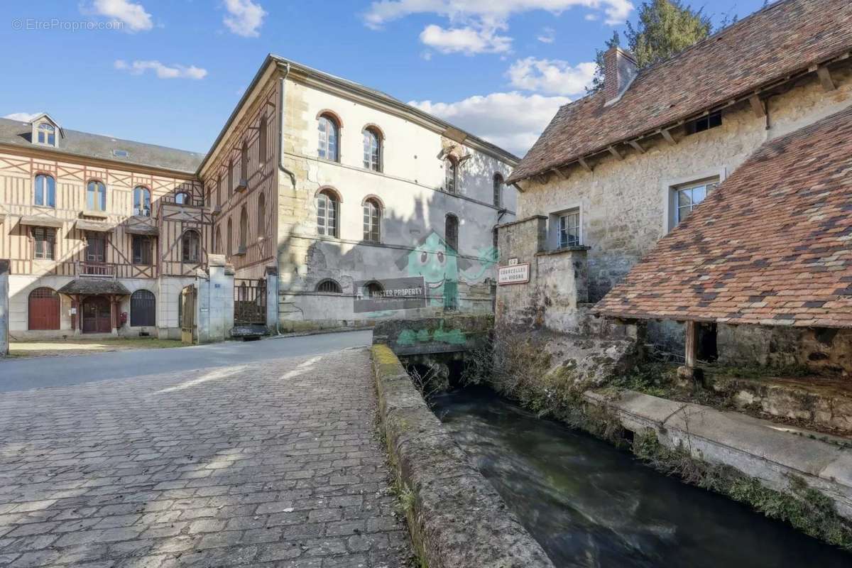 Appartement à COURCELLES-SUR-VIOSNE