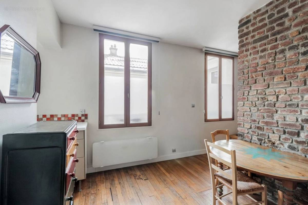 Appartement à LEVALLOIS-PERRET