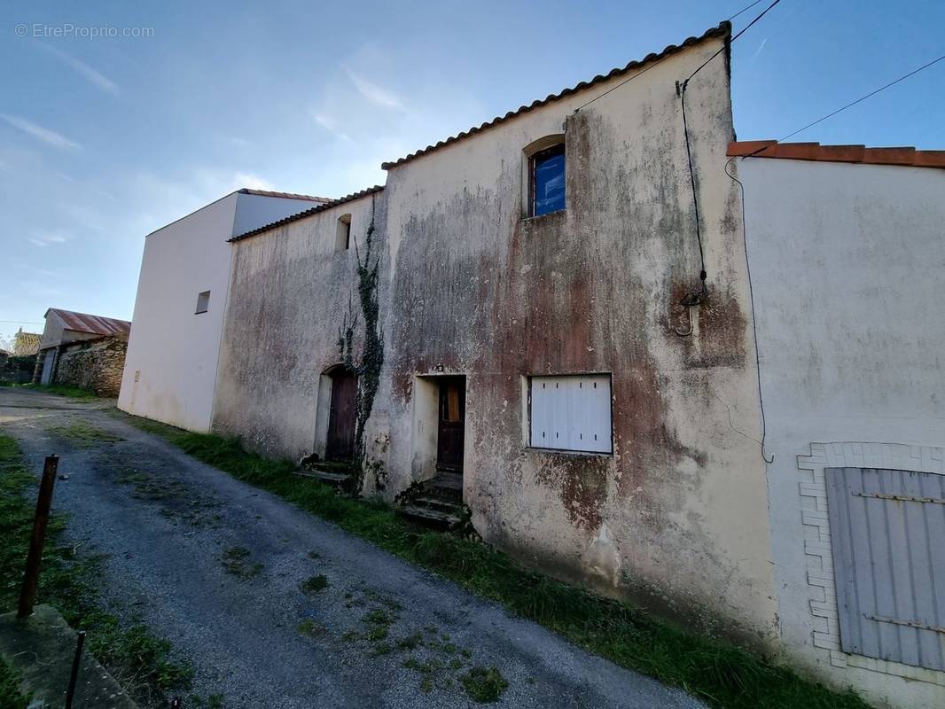 Maison à FROSSAY