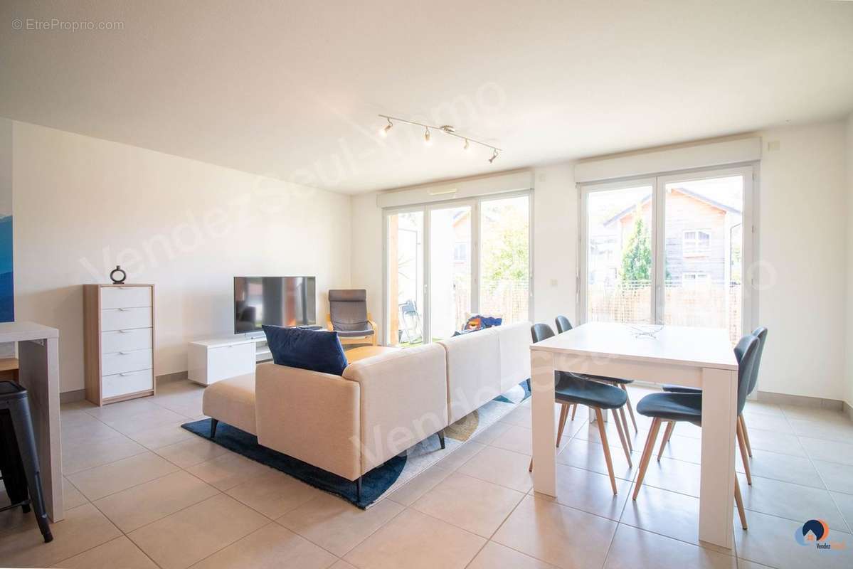 Appartement à GRESY-SUR-AIX