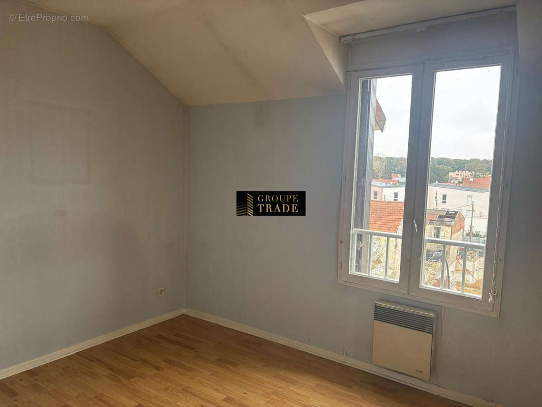 Appartement à LE PLESSIS-TREVISE