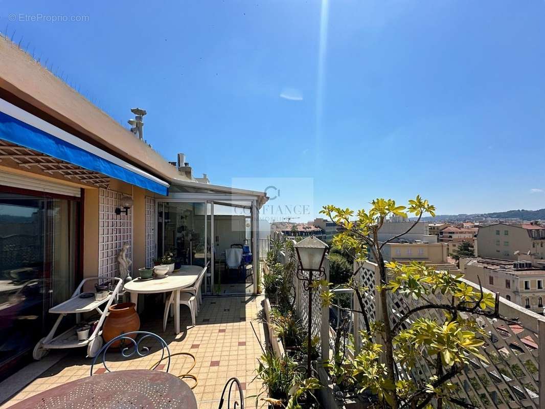 Appartement à NICE