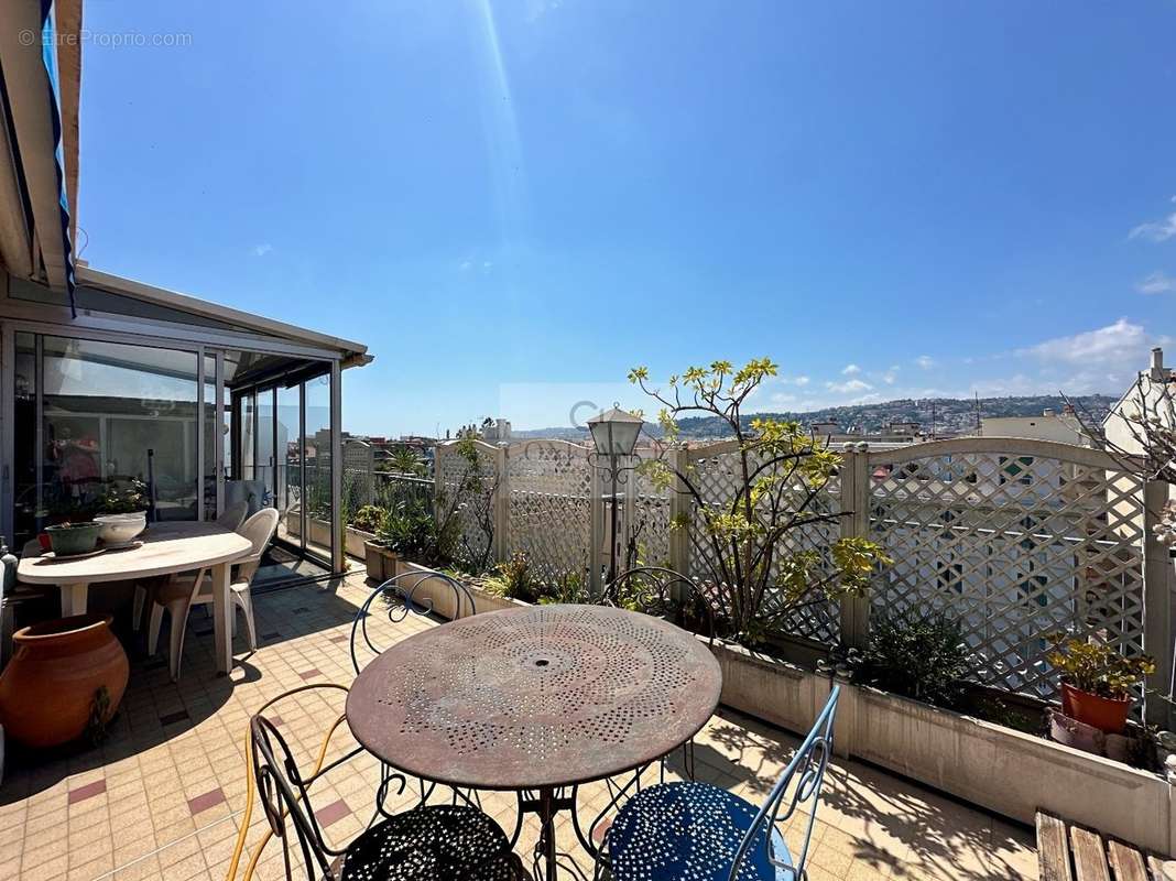 Appartement à NICE