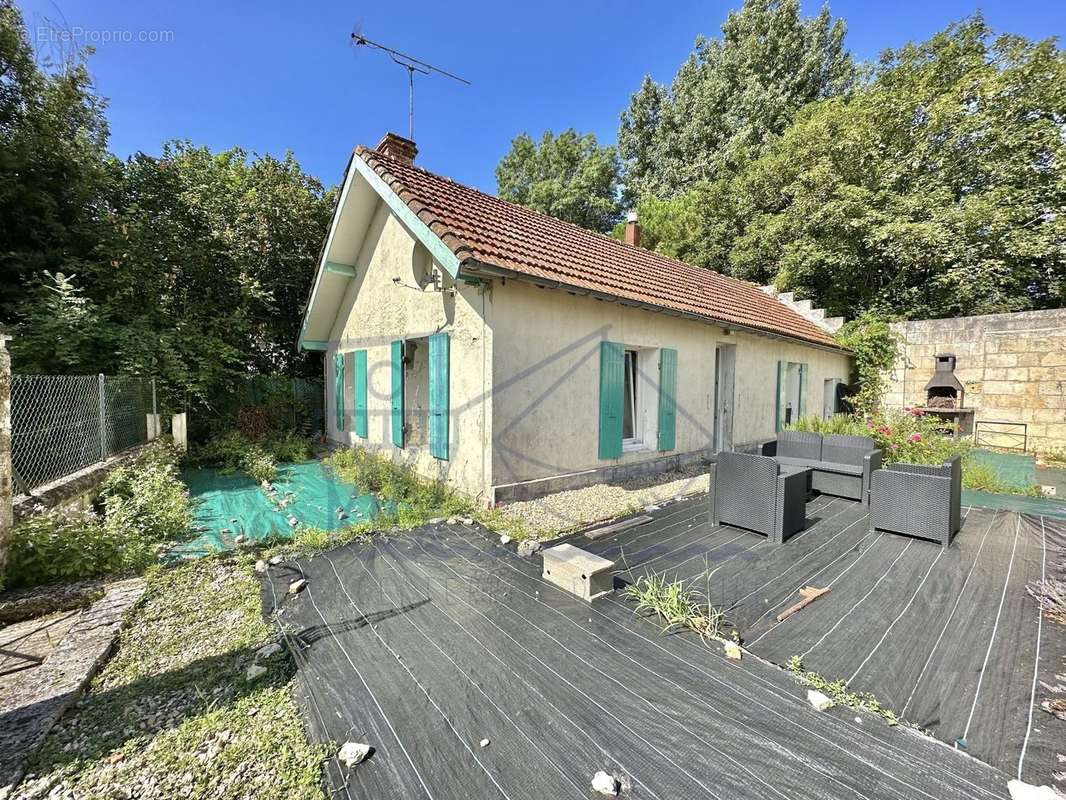 Maison à SAINT-FORT-SUR-GIRONDE