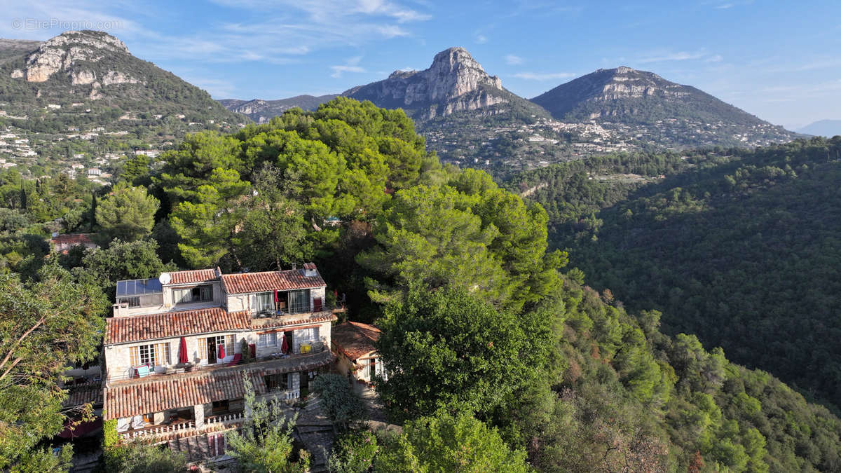 Appartement à VENCE